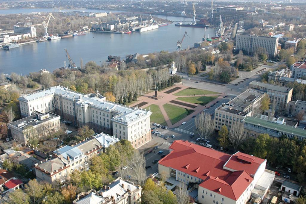 Apartments On Sobornaya Street Near The Waterfront Николаев Экстерьер фото